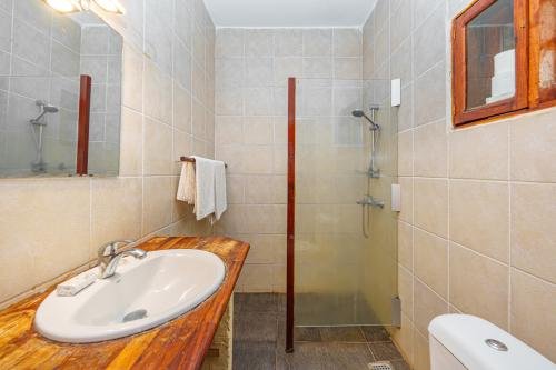 07_standard_room_twin_garden_view_-lemon_creek_34_of_56