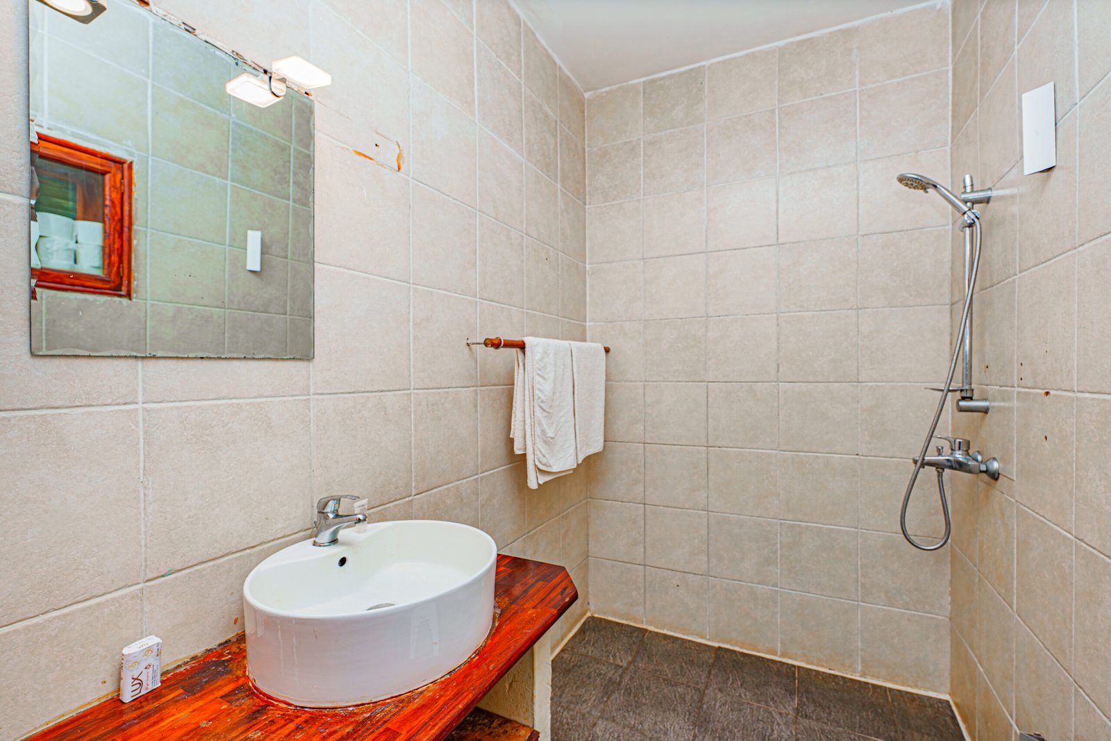 06 Superior Room (Double) garden view -Lemon Creek (23 of 49)